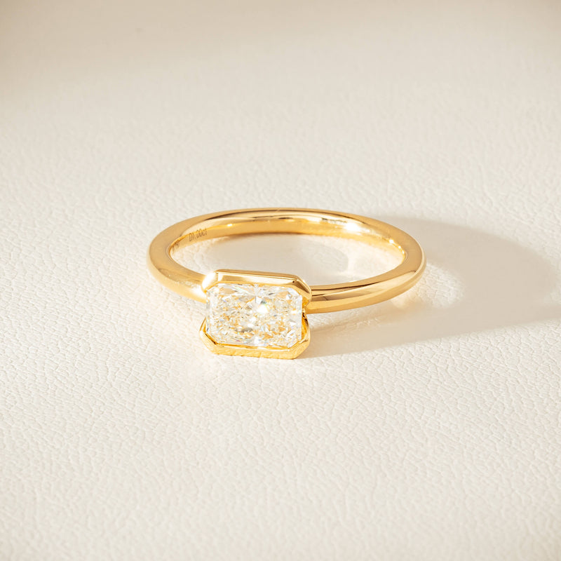 18ct Yellow Gold 1.00ct Radiant-Cut Diamond Elle Ring - Ring - Walker & Hall