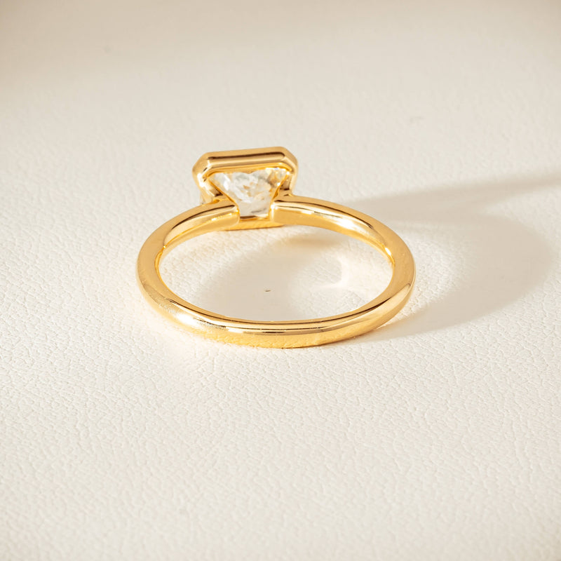18ct Yellow Gold 1.00ct Radiant-Cut Diamond Elle Ring - Ring - Walker & Hall