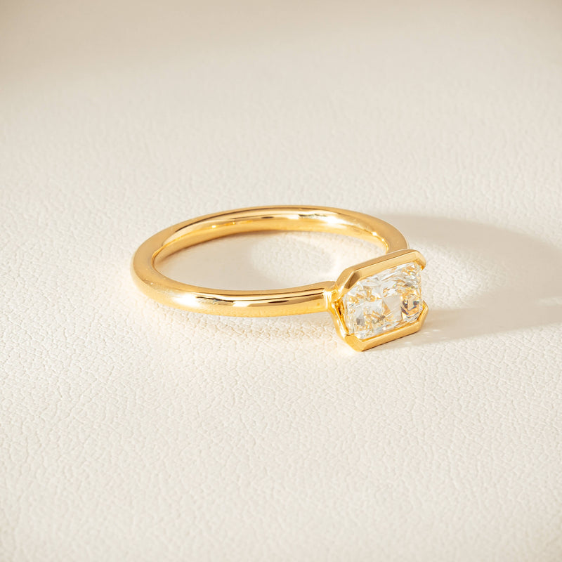 18ct Yellow Gold 1.00ct Radiant-Cut Diamond Elle Ring - Ring - Walker & Hall