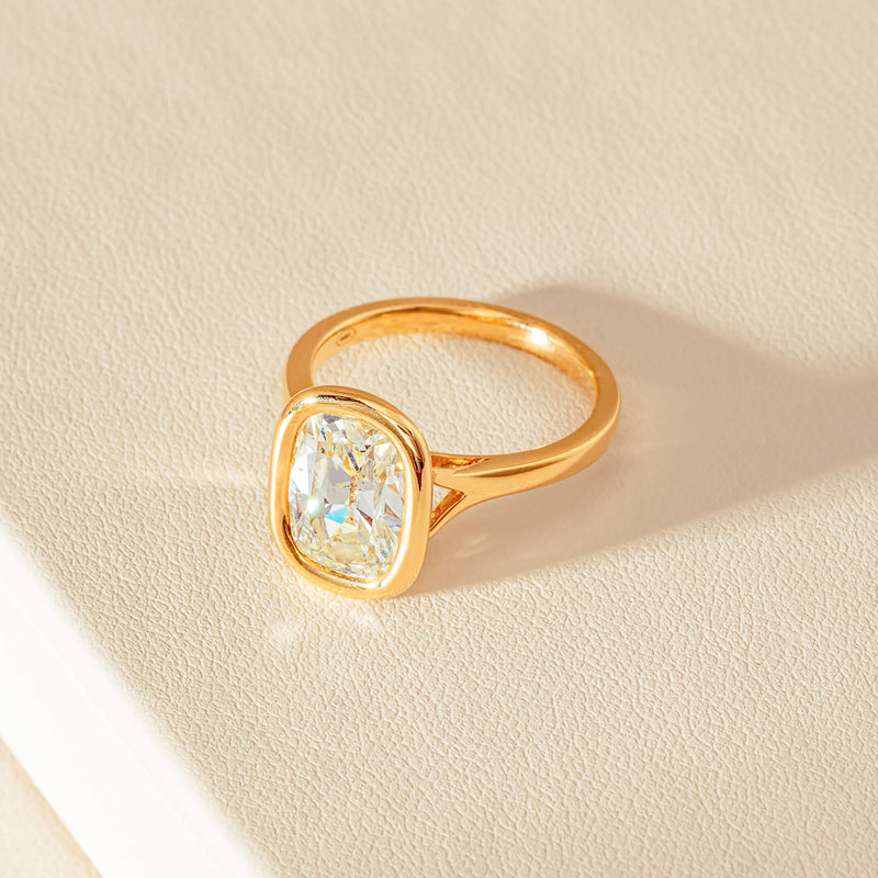18ct Yellow Gold 3.65ct Antique-Style Cushion Diamond Ring - Ring - Walker & Hall