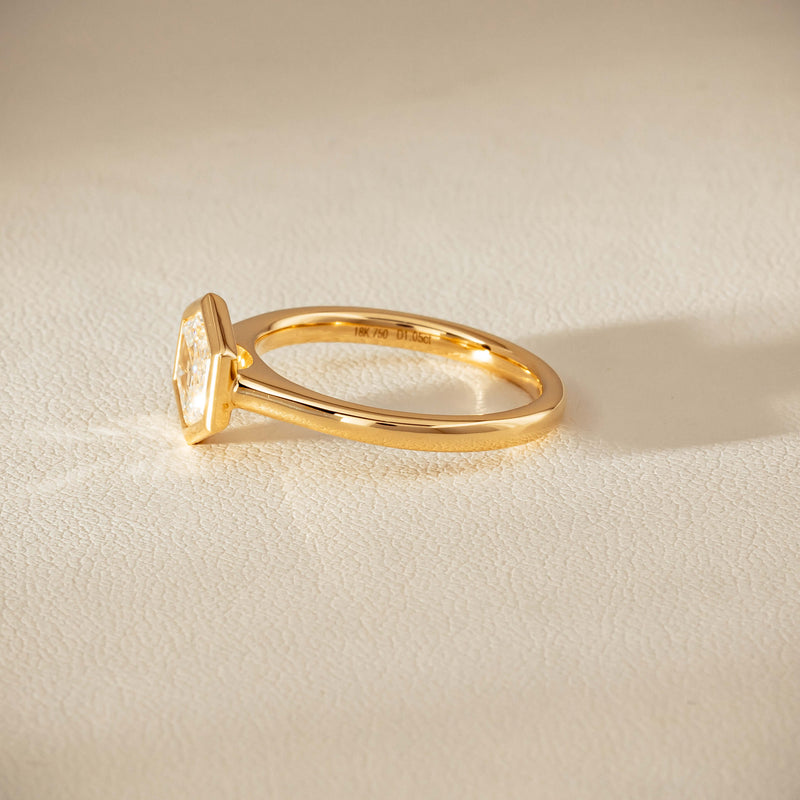 18ct Yellow Gold 1.05ct Hexagonal Diamond Natalia Ring