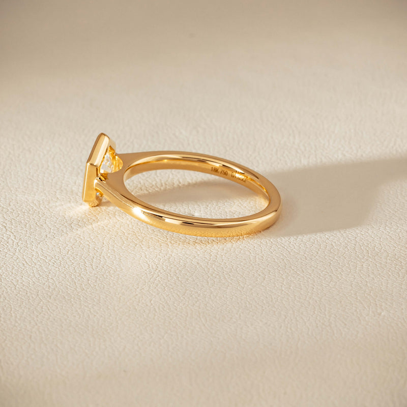 18ct Yellow Gold 1.05ct Hexagonal Diamond Natalia Ring