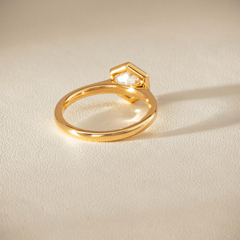 18ct Yellow Gold 1.05ct Hexagonal Diamond Natalia Ring