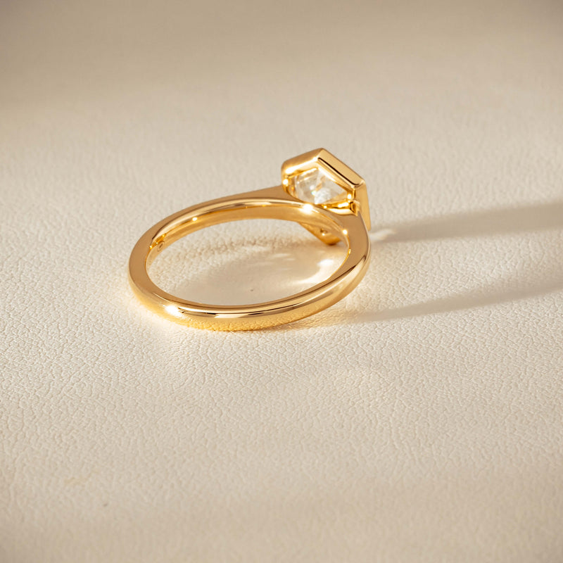 18ct Yellow Gold 1.05ct Hexagonal Diamond Natalia Ring