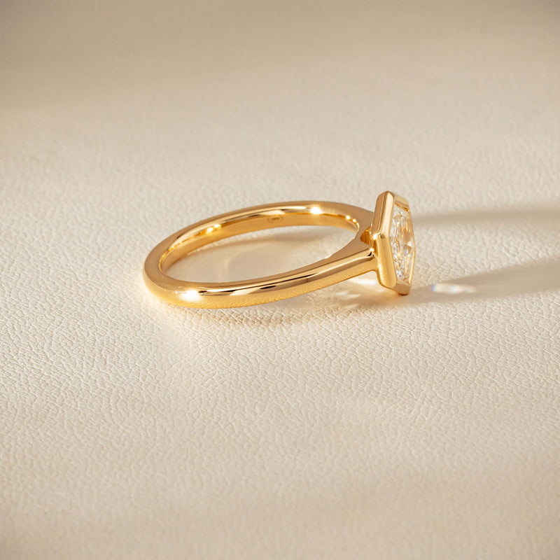 18ct Yellow Gold 1.05ct Hexagonal Diamond Natalia Ring