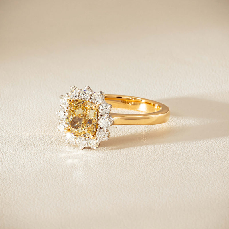 18ct Yellow Gold 2.08ct Cushion Fancy Diamond Belle Ring