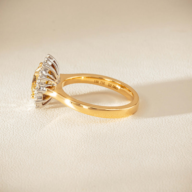 18ct Yellow Gold 2.08ct Cushion Fancy Diamond Belle Ring