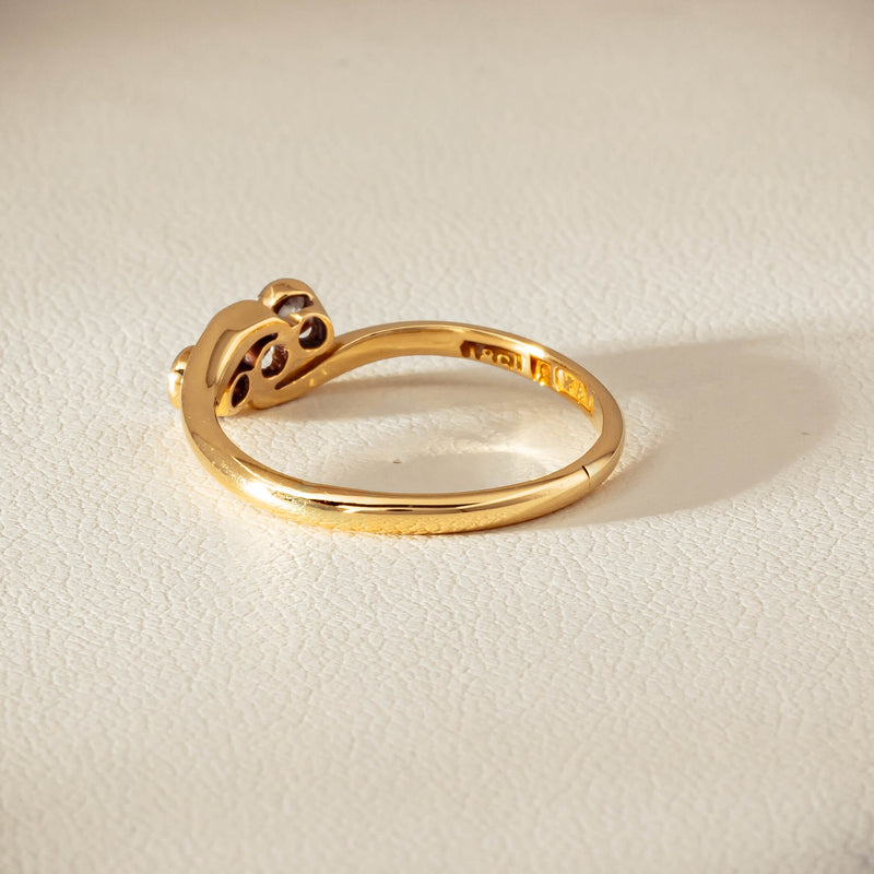 Vintage 18ct Yellow Gold .15ct Old-Cut Diamond Twist Ring