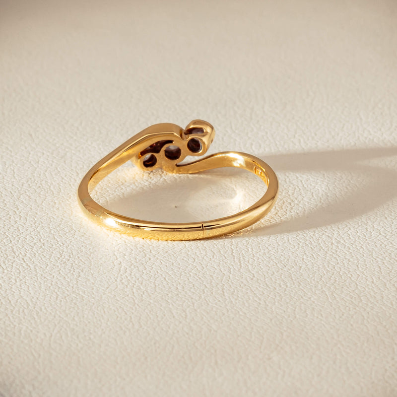 Vintage 18ct Yellow Gold .15ct Old-Cut Diamond Twist Ring