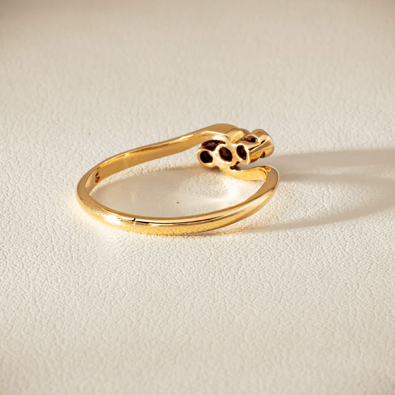 Vintage 18ct Yellow Gold .15ct Old-Cut Diamond Twist Ring