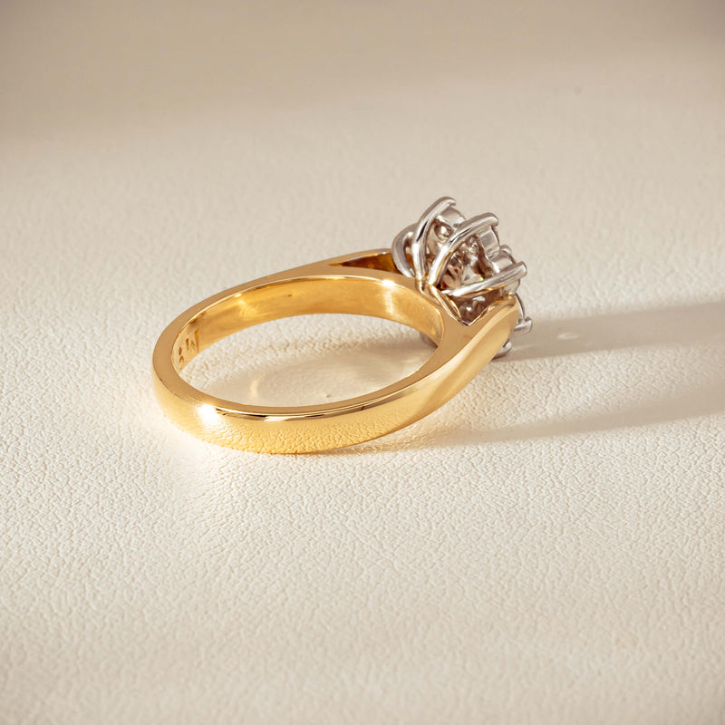 Deja Vu 18ct Yellow Gold 1.00ct Diamond Cluster Ring