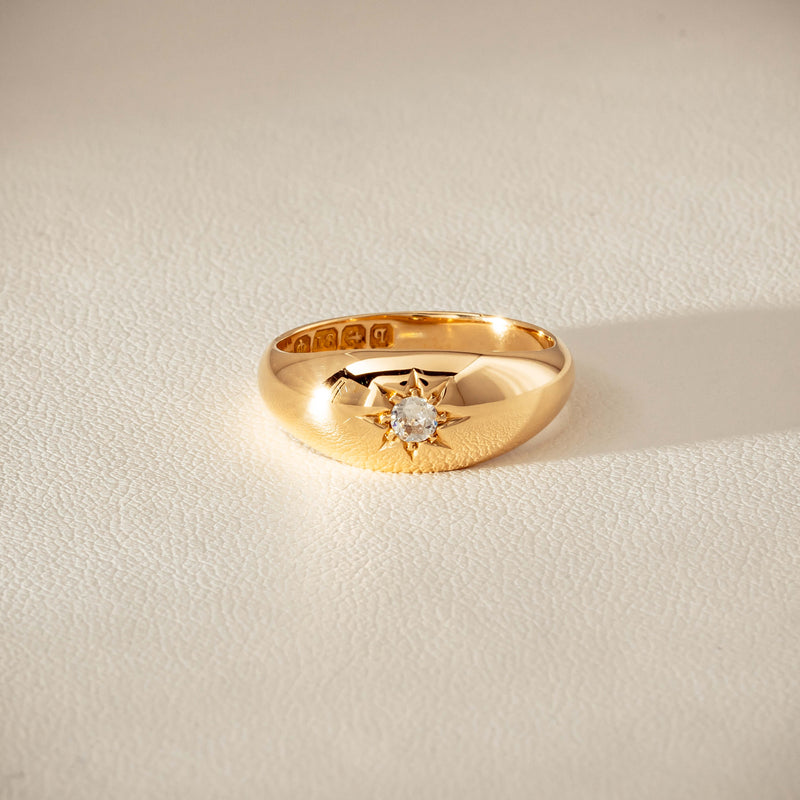Vintage 18ct Yellow Gold .10ct Old-Cut Diamond Gypsy Ring