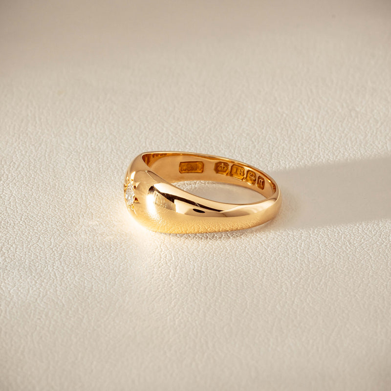 Vintage 18ct Yellow Gold .10ct Old-Cut Diamond Gypsy Ring