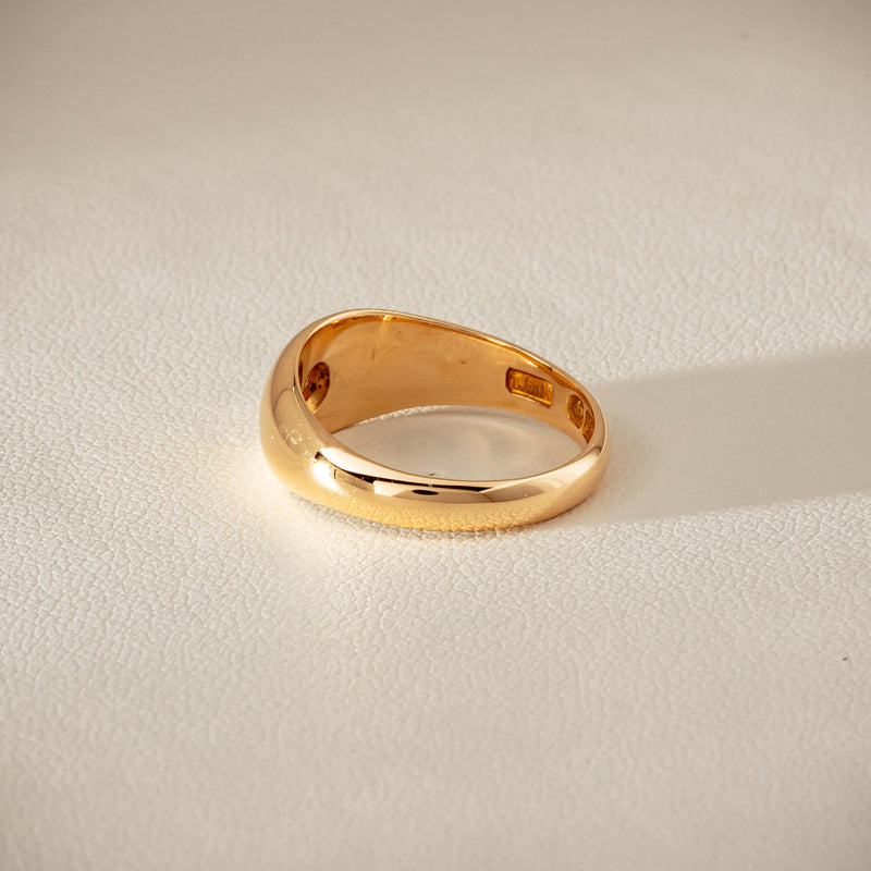 Vintage 18ct Yellow Gold .10ct Old-Cut Diamond Gypsy Ring