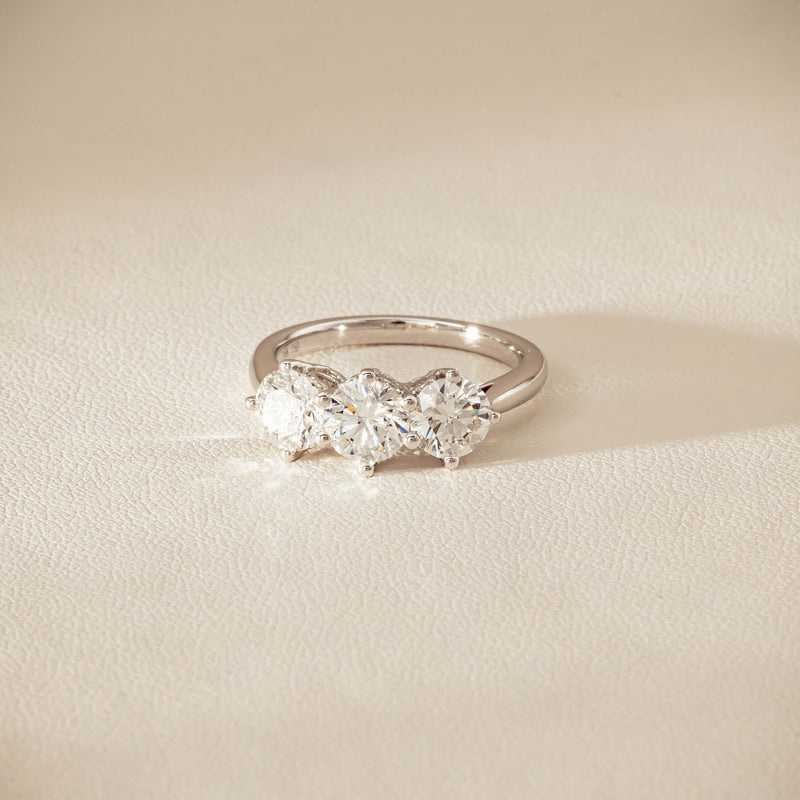 18ct White Gold 2.24ct Diamond Coronado Ring