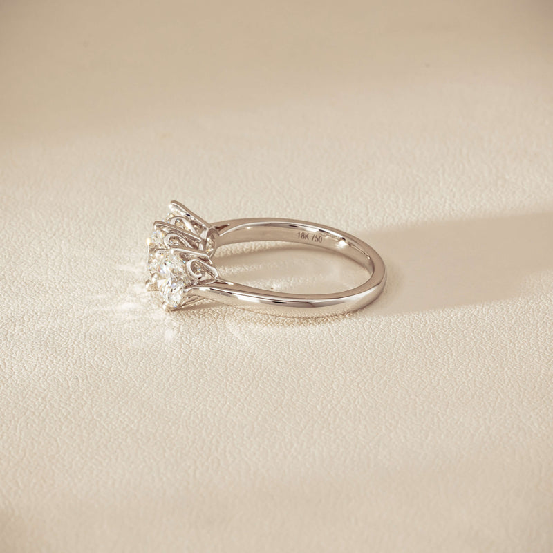 18ct White Gold 2.24ct Diamond Coronado Ring
