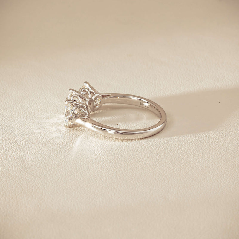 18ct White Gold 2.24ct Diamond Coronado Ring
