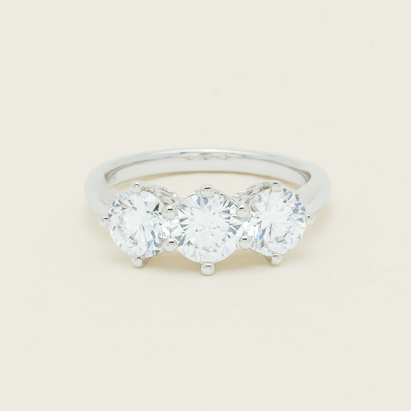 18ct White Gold 2.24ct Diamond Coronado Ring