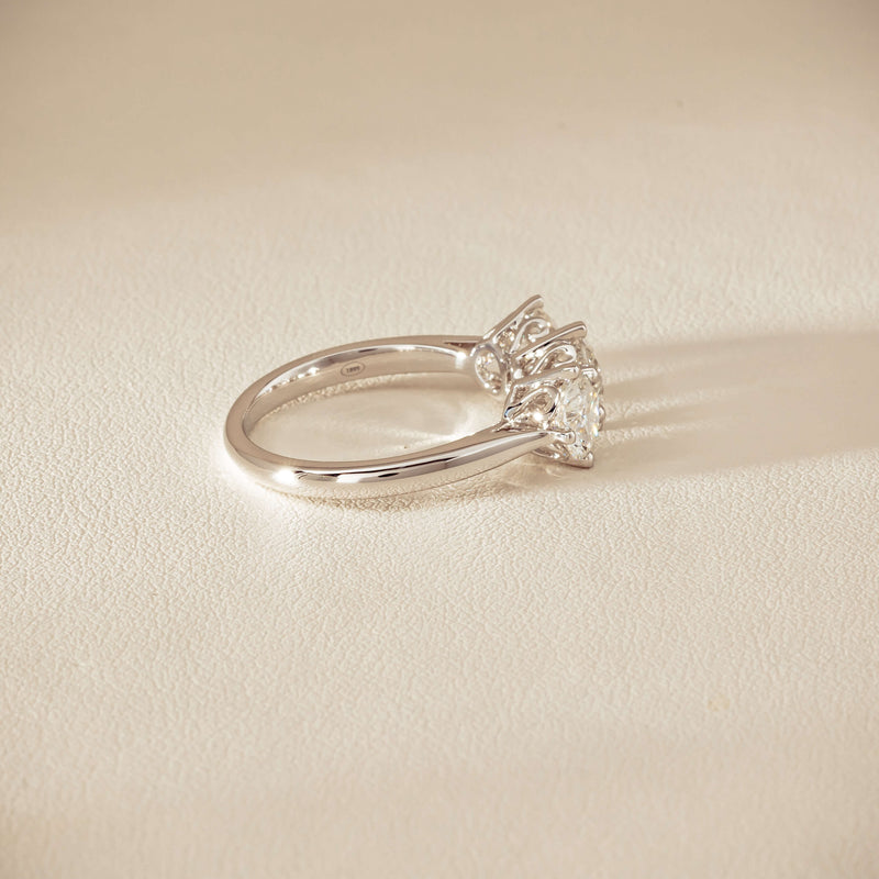 18ct White Gold 2.24ct Diamond Coronado Ring
