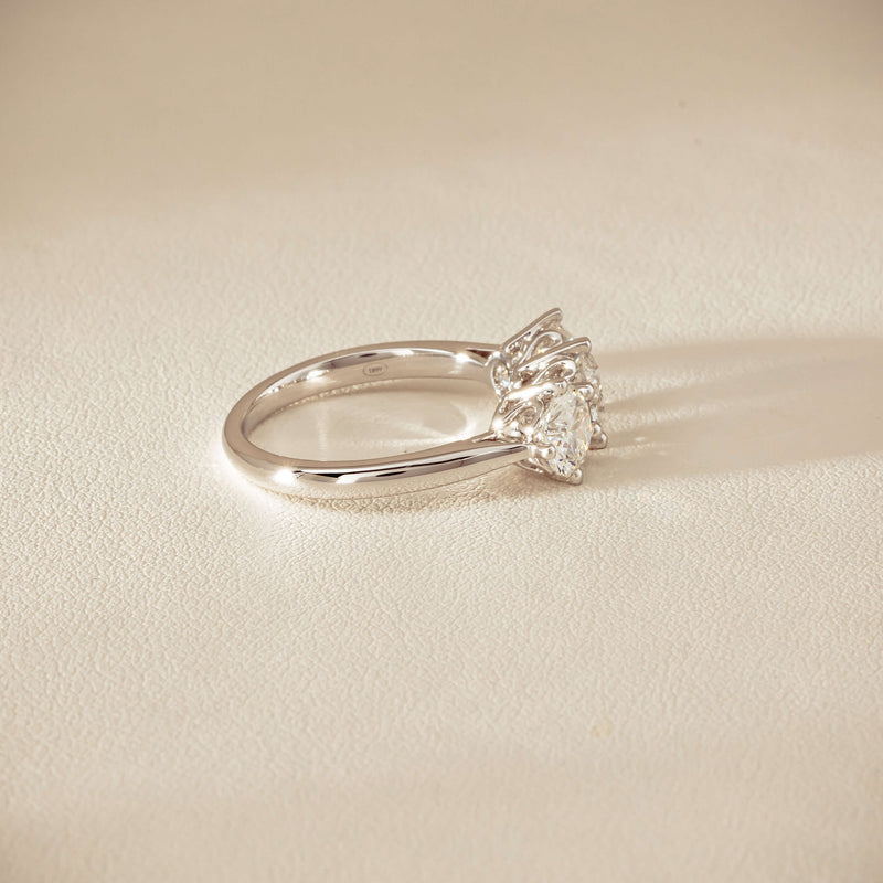 18ct White Gold 2.24ct Diamond Coronado Ring