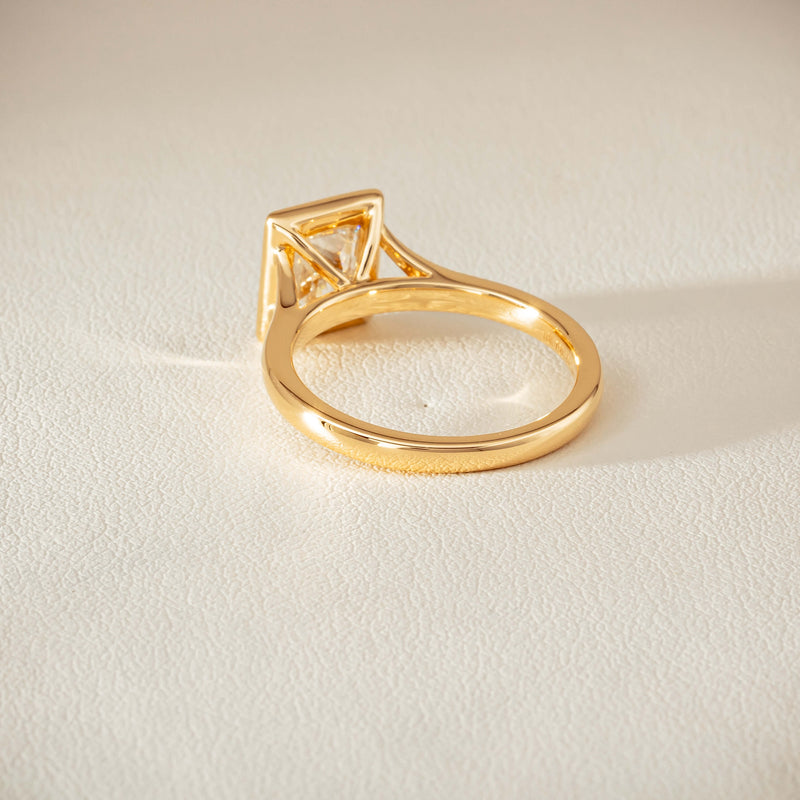 18ct Yellow Gold 1.34ct Reclaimed Radiant Diamond Elara Ring