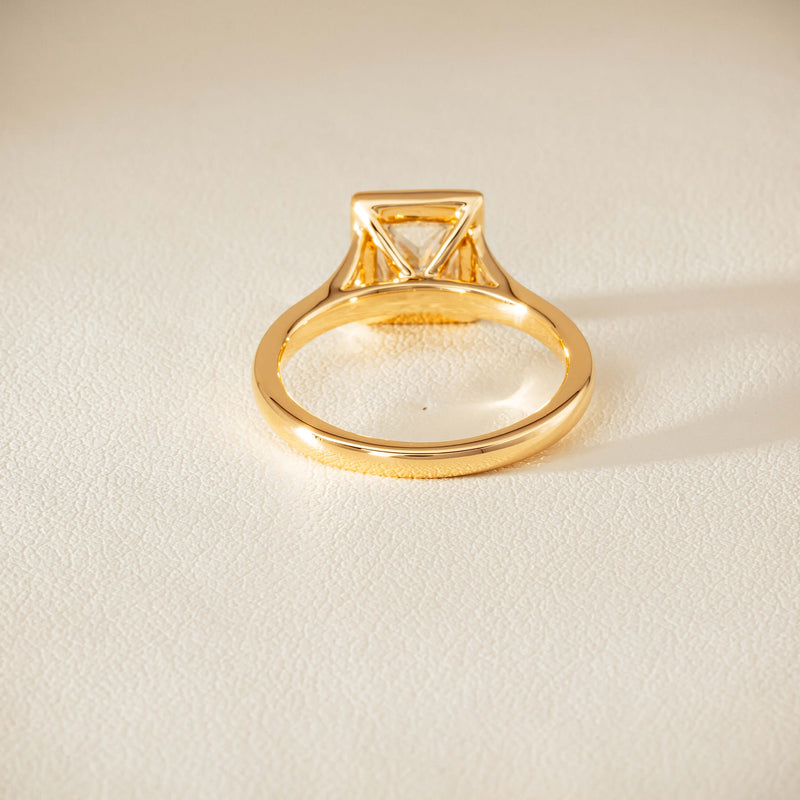 18ct Yellow Gold 1.34ct Reclaimed Radiant Diamond Elara Ring