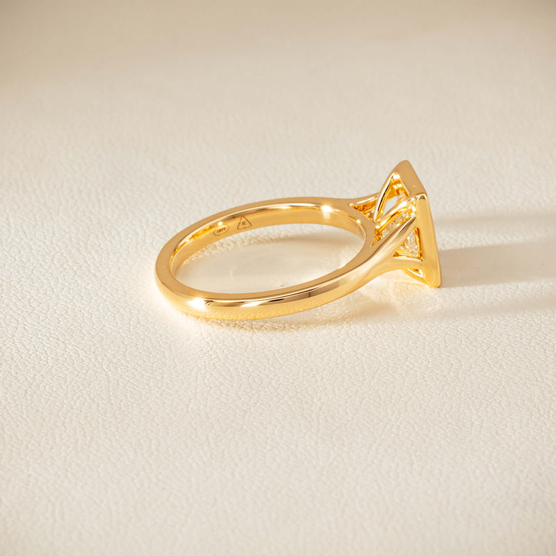 18ct Yellow Gold 1.34ct Reclaimed Radiant Diamond Elara Ring