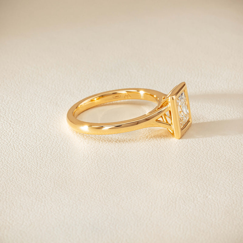 18ct Yellow Gold 1.34ct Reclaimed Radiant Diamond Elara Ring