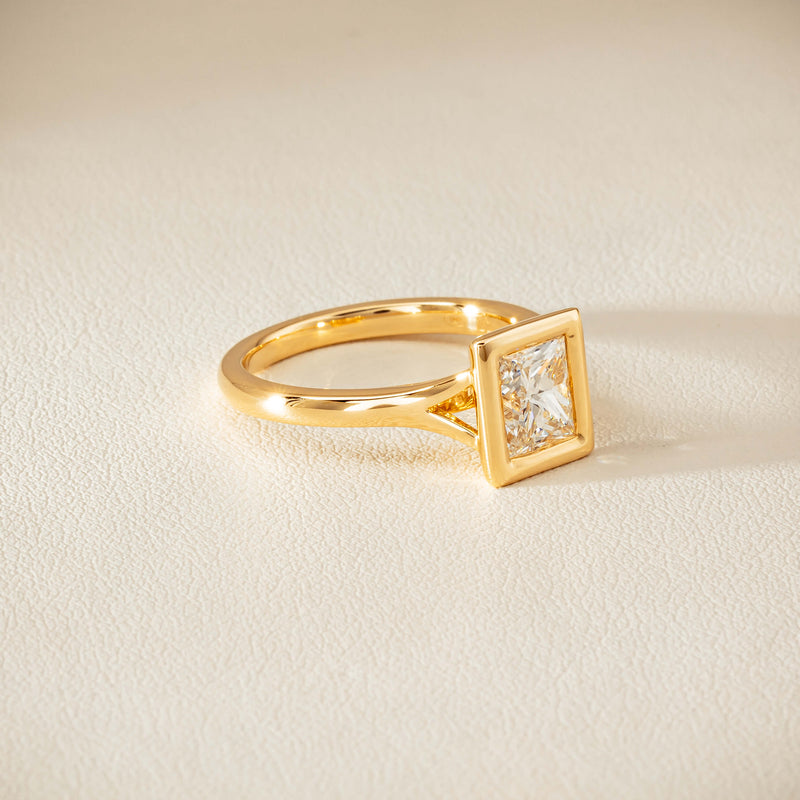 18ct Yellow Gold 1.34ct Reclaimed Radiant Diamond Elara Ring