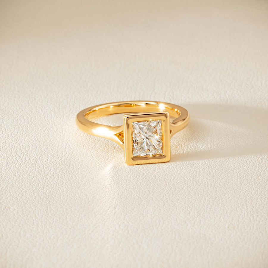18ct Yellow Gold 1.34ct Reclaimed Radiant Diamond Elara Ring