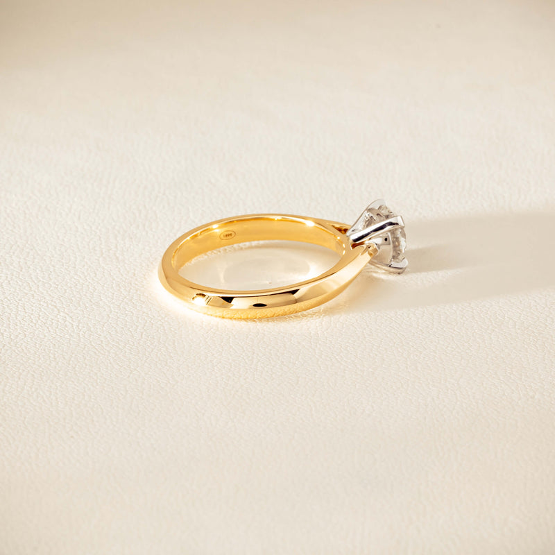 18ct Yellow Gold 1.01ct Diamond Venetian Ring