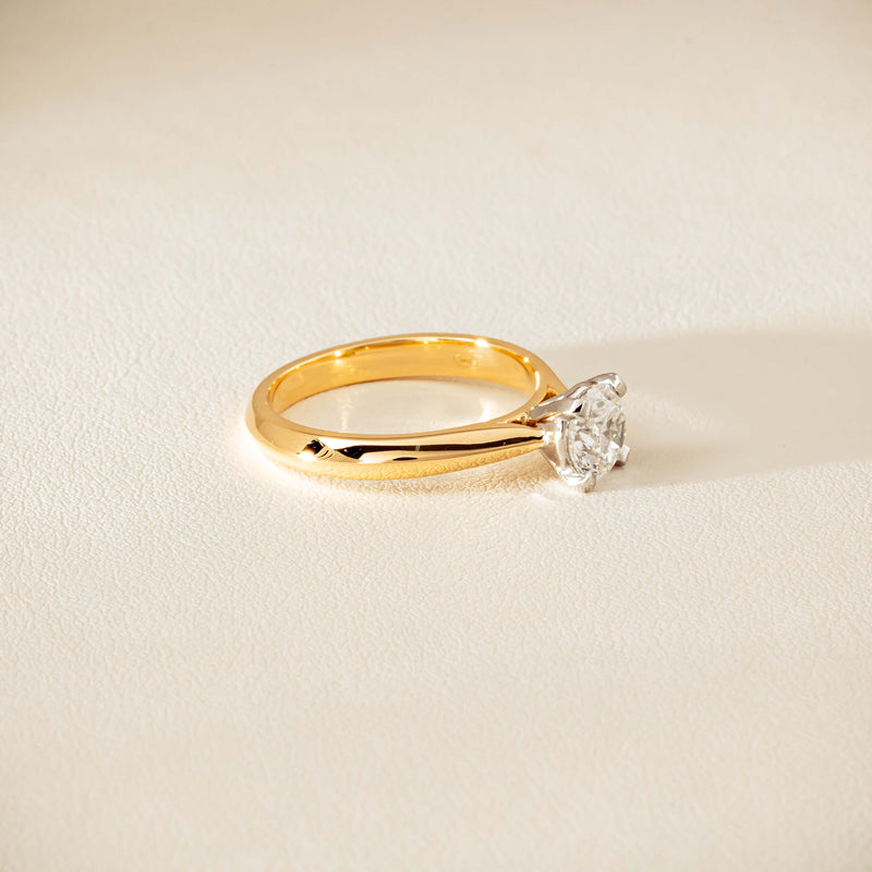 18ct Yellow Gold 1.01ct Diamond Venetian Ring
