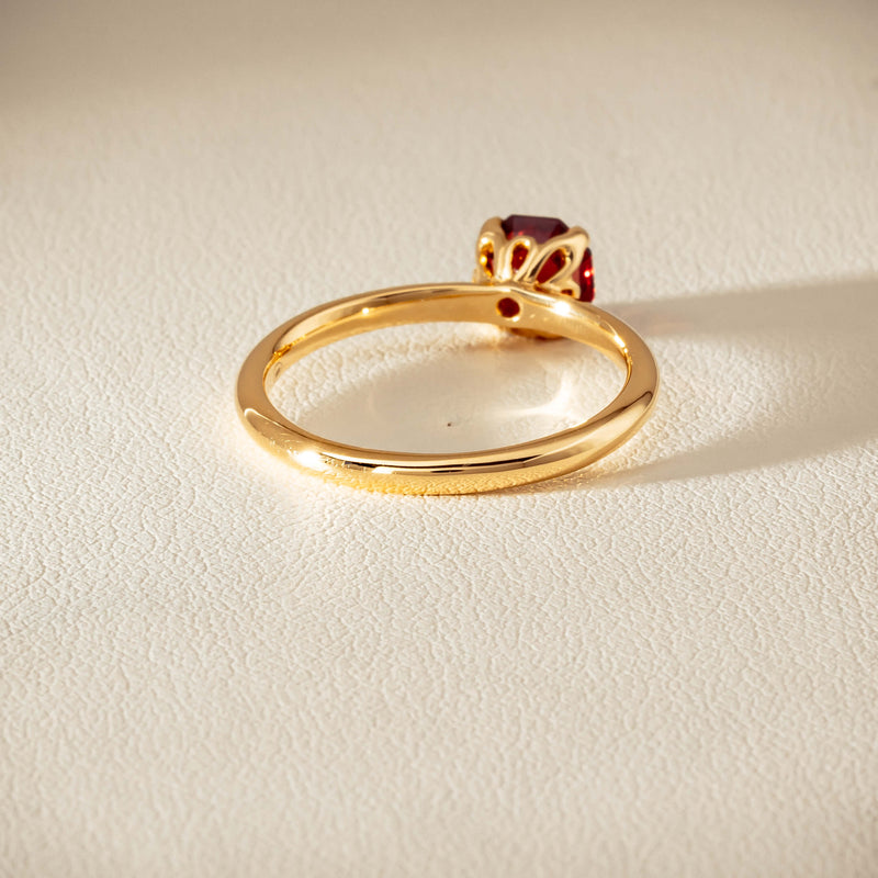 18ct Yellow Gold Garnet Mini Octavia Ring - Ring - Walker & Hall