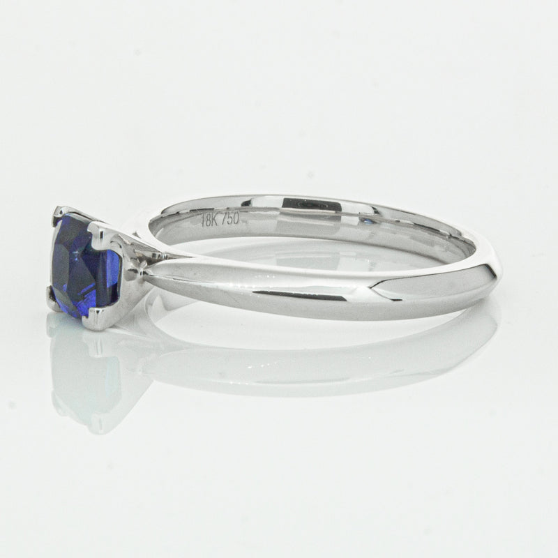 18ct White Gold 1.07ct Sapphire Venetian Ring-Ring-Walker & Hall