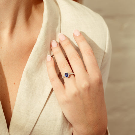 18ct White Gold 1.04ct Sapphire & Diamond Mini Sierra Ring - Ring - Walker & Hall