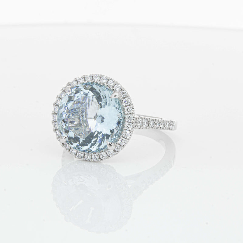 18ct White Gold 5.30ct Aquamarine & Diamond Sierra Ring-Ring-Walker & Hall