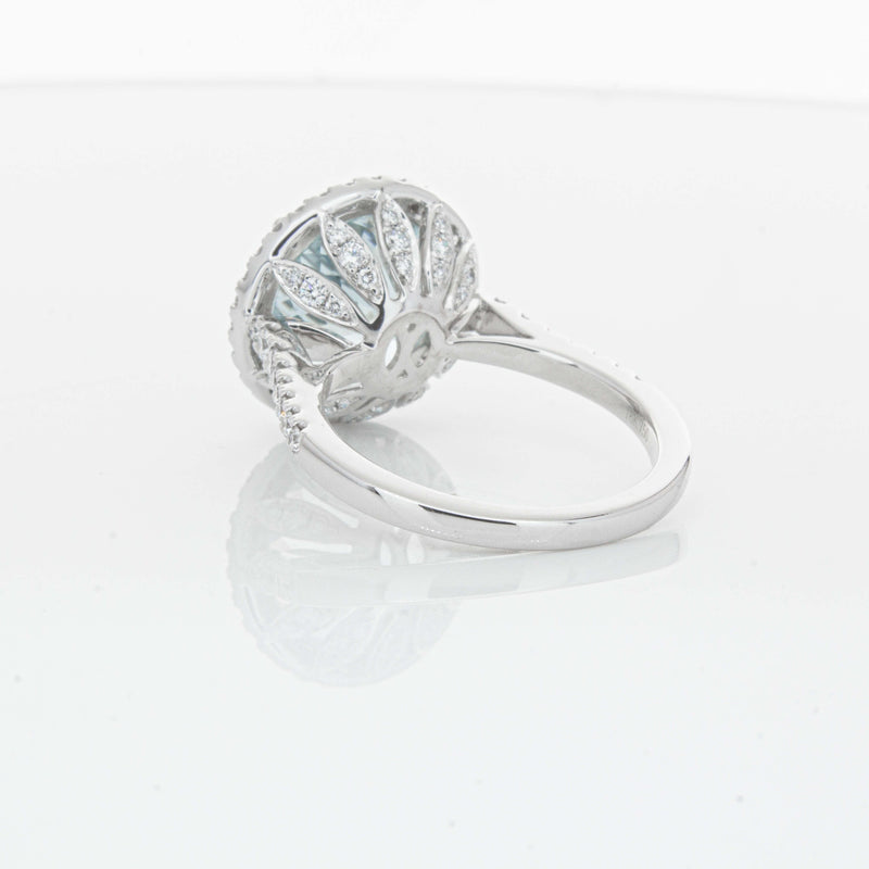 18ct White Gold 5.30ct Aquamarine & Diamond Sierra Ring-Ring-Walker & Hall