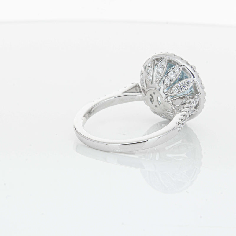 18ct White Gold 5.30ct Aquamarine & Diamond Sierra Ring-Ring-Walker & Hall