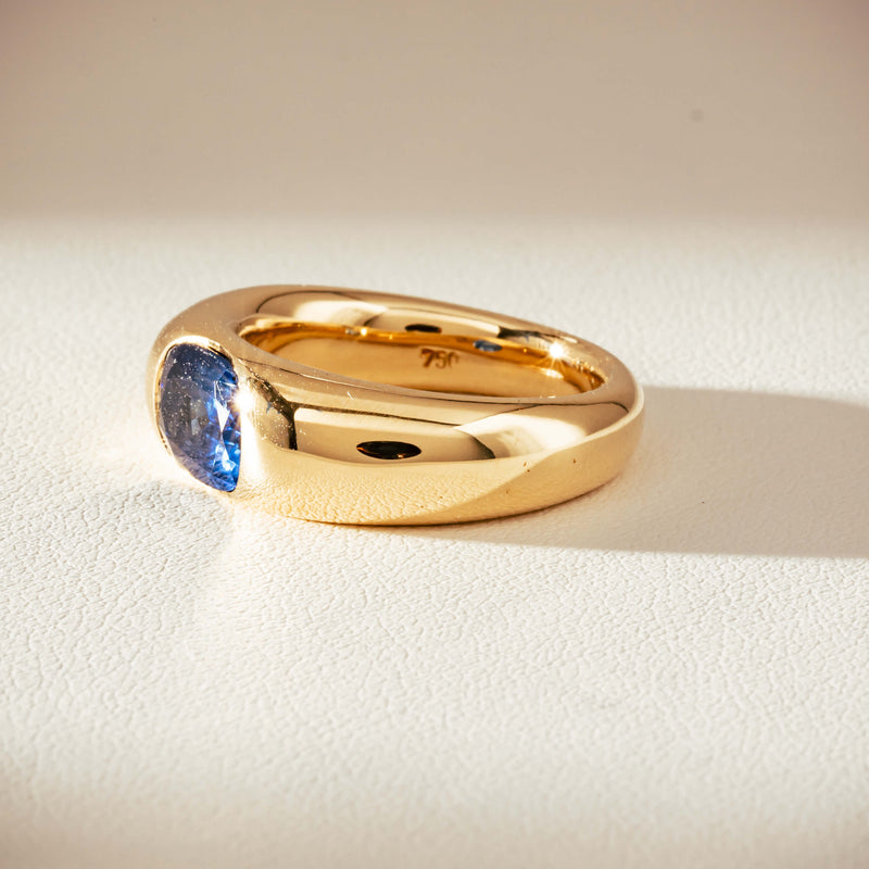 Vintage 18ct Yellow Gold 2.00ct Sapphire Ring-Ring-Walker & Hall