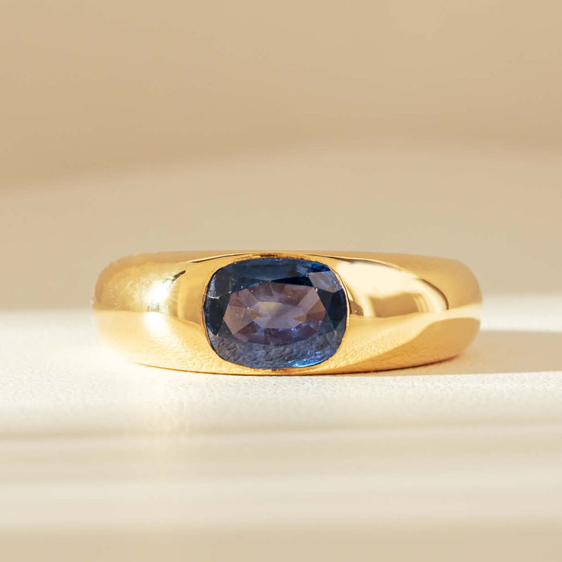 Vintage 18ct Yellow Gold 2.00ct Sapphire Ring-Ring-Walker & Hall