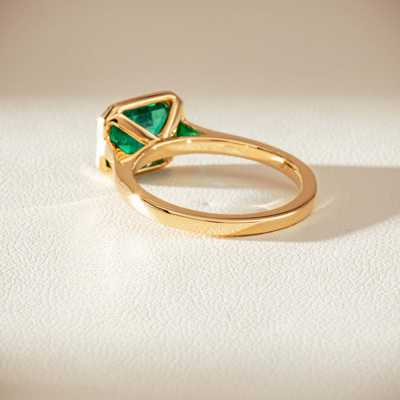 18ct Yellow Gold 1.89ct Emerald Windsor Ring-Ring-Walker & Hall