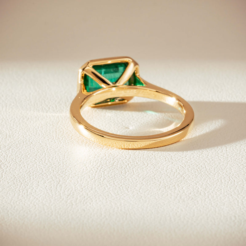 18ct Yellow Gold 1.89ct Emerald Windsor Ring-Ring-Walker & Hall