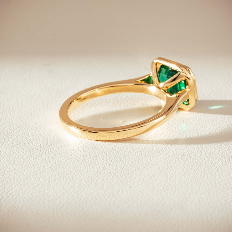 18ct Yellow Gold 1.89ct Emerald Windsor Ring-Ring-Walker & Hall