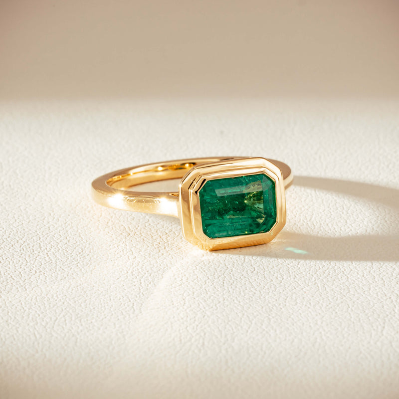 18ct Yellow Gold 1.89ct Emerald Windsor Ring-Ring-Walker & Hall