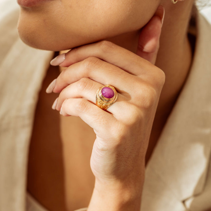 Deja Vu 18ct Yellow Gold Synthetic Star Sapphire Dress Ring - Ring - Walker & Hall