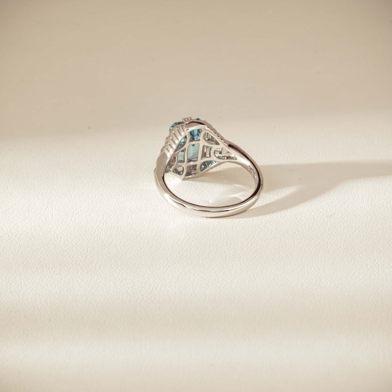 18ct White Gold 2.20ct Aquamarine Nile Ring - Ring - Walker & Hall