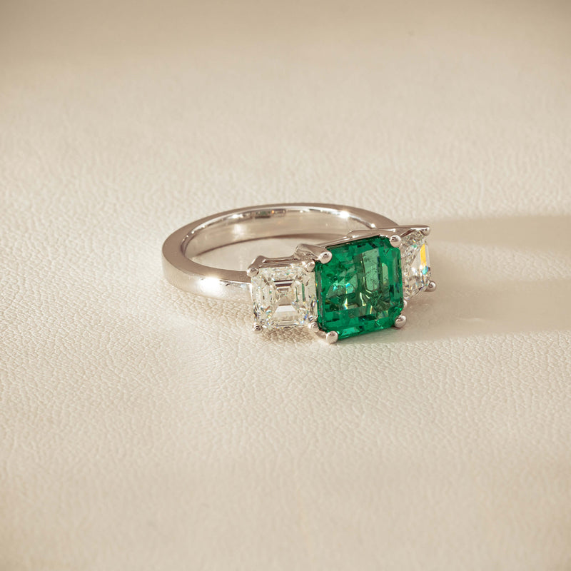 18ct White Gold 2.76ct Emerald & Diamond Odyssey Ring - Ring - Walker & Hall