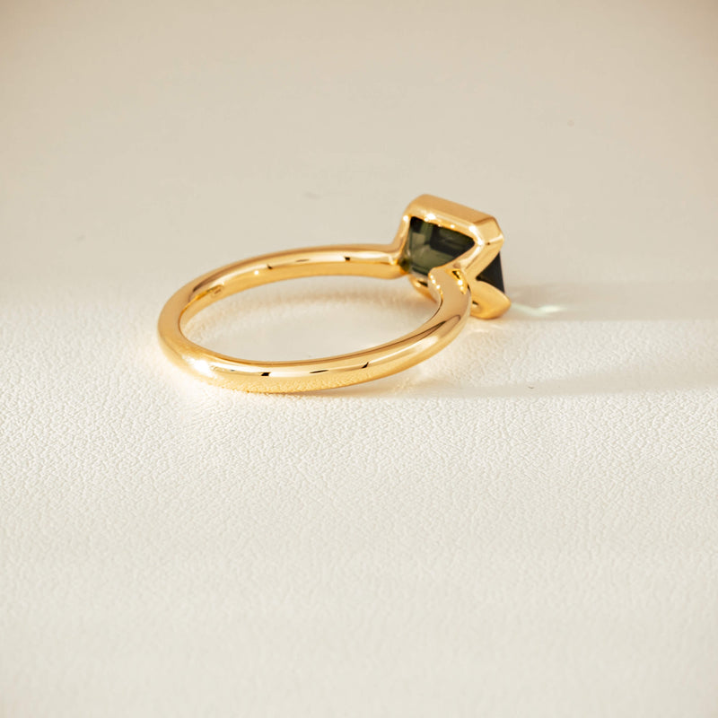 18ct Yellow Gold 1.77ct Green Tourmaline Elle Ring - Ring - Walker & Hall