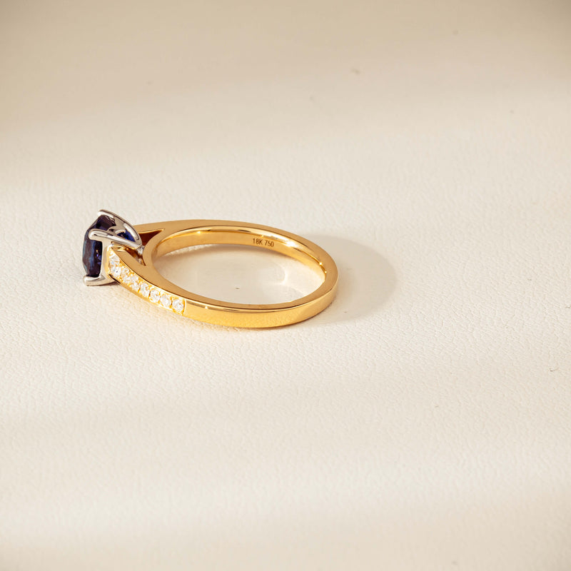 18ct Yellow Gold 1.55ct Sapphire & Diamond Vantage Ring - Ring - Walker & Hall