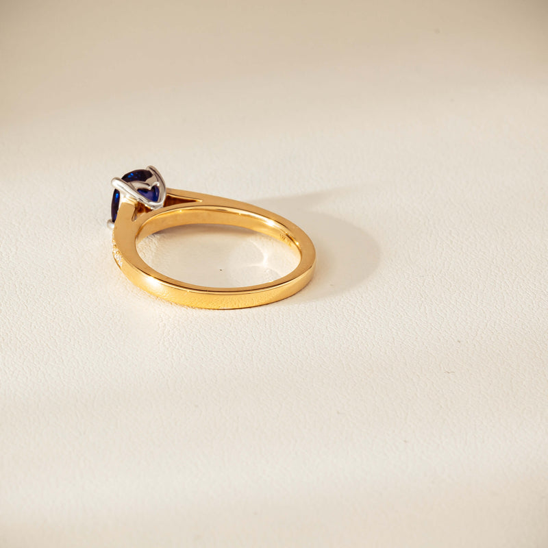 18ct Yellow Gold 1.55ct Sapphire & Diamond Vantage Ring - Ring - Walker & Hall